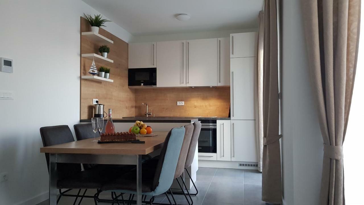Apartment Aria Exclusive Petrcane Eksteriør bilde